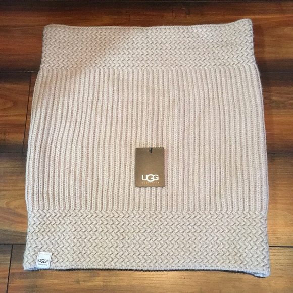 UGG Accessories - Beautiful new with tags UGG Nyla scarf